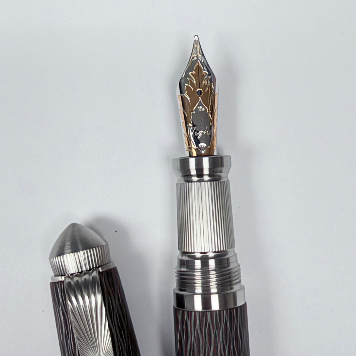 Red Pinstripe — Red Fiberglass & Carbon Fiber Pen