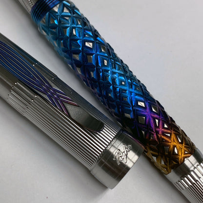 Pluma estilográfica de cristal de fuego reticulado