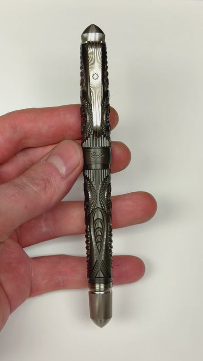 Victorian Zirconium Fountain Pen – 18K Gold Two-Tone Nib